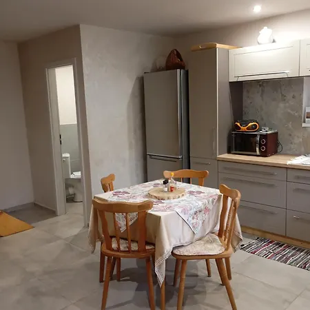 Vakantiehuis Dovolenkovy Dom Nika *