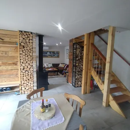 Dovolenkovy Dom Nika *